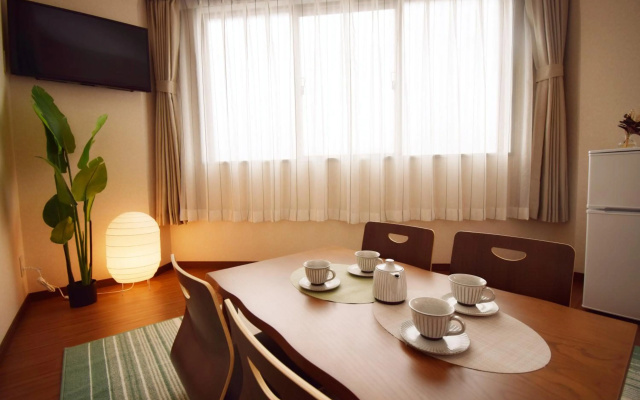 3 min to Komagome Sta by foot/15min to Shinju&Tokyo Sta by JR – Guest Rooms – Tokyo