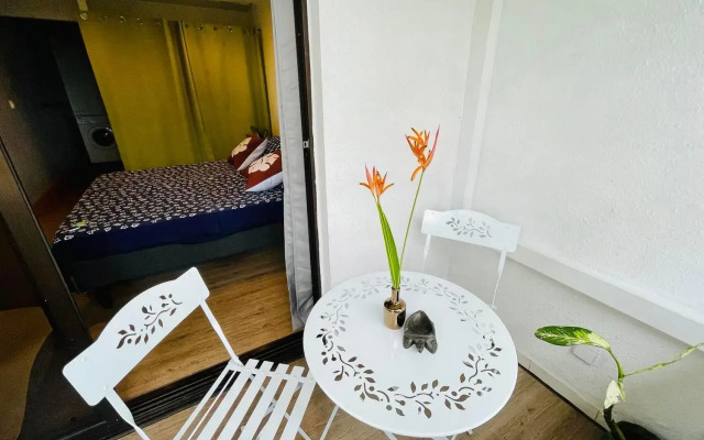 Tunui City Apartment - Quiet & Pool