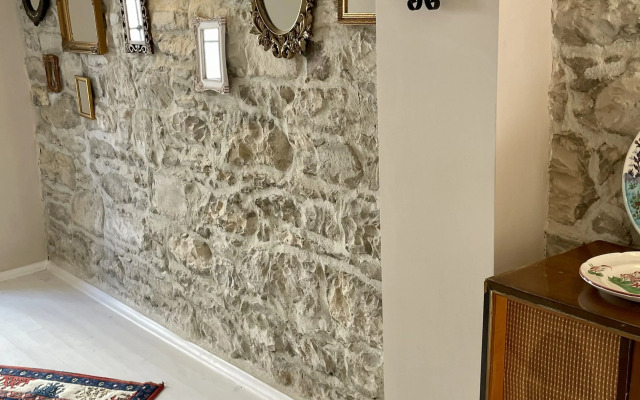 1870 Tas Konak Otel Sanat Sokagi