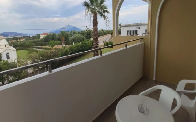 Zeus Hotel