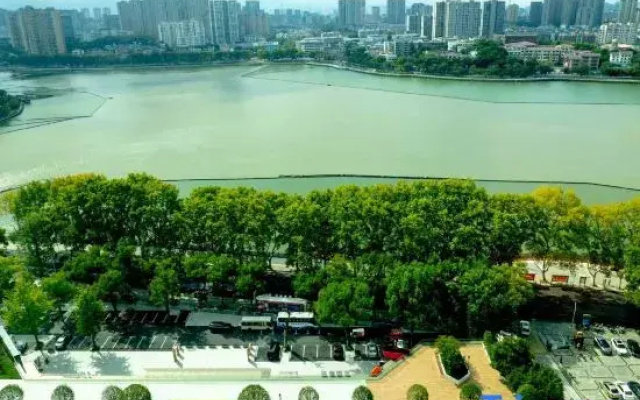 Jiujiang S&N Yiting Hotel