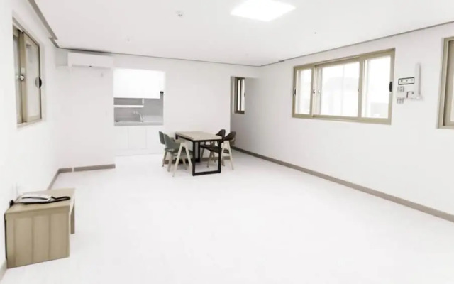 Daecheon 323 Condo