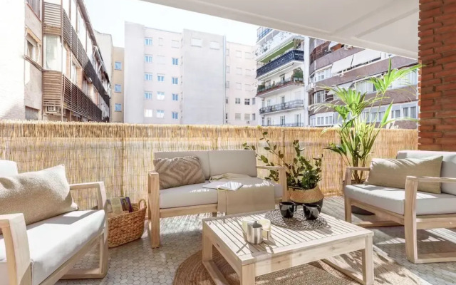 Laut - 3 Bedrooms and Terrace in Almagro