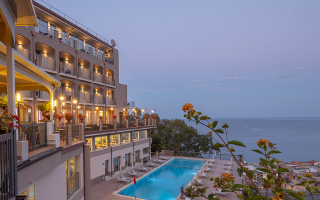 Hotel Antares