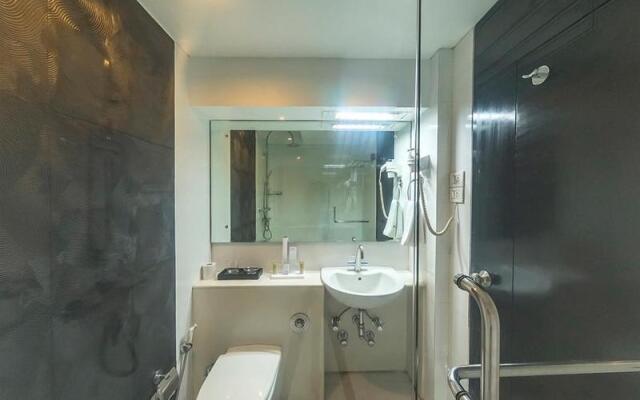 AR Suites Fontana Bay