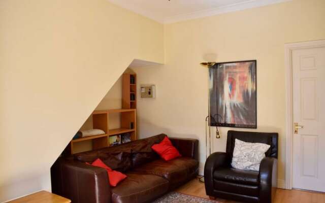 2 Bedroom House In Central Dublin