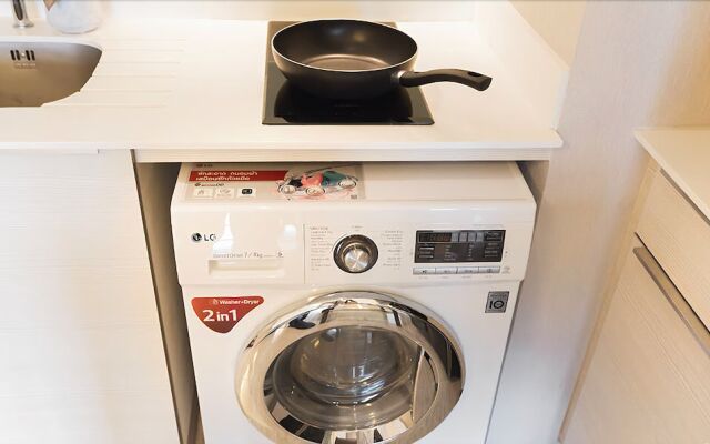 Alluring at Phromphong By Favstay