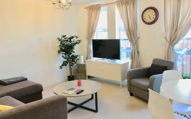 City Pad with balcony and secure parking