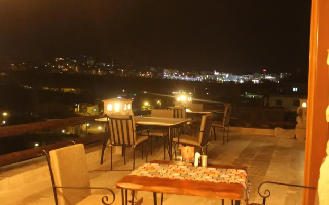 La Di̇as Cave Cappadoci̇a