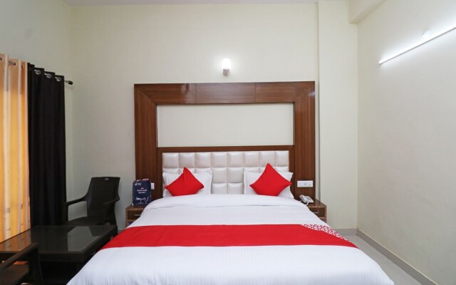 Oyo 26757 Mds Residence