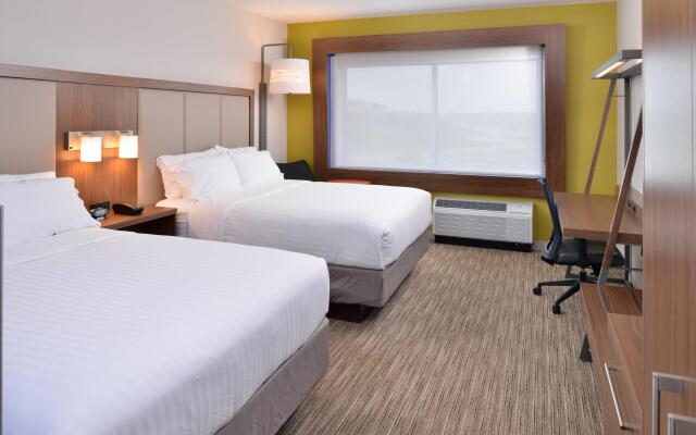 Holiday Inn Express & Suites Madison, an IHG Hotel