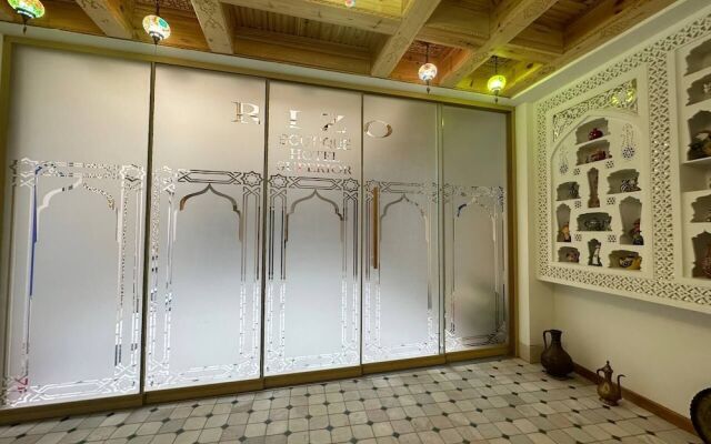 Rizo Boutique Superior Hotel