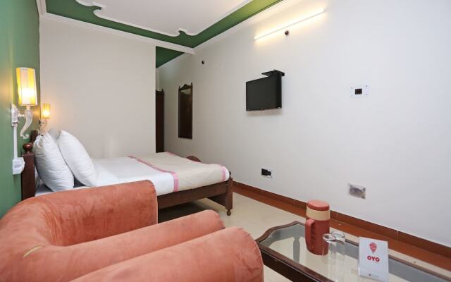OYO Flagship 161 Highcourt Nainital