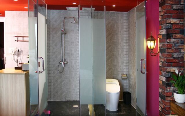 Luoyang Provence Theme Hotel