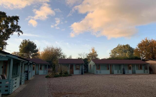 Southernwood - Garden Lodge 6