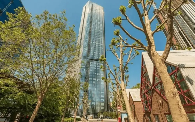 One-Bedroom Balcony Apartment City View