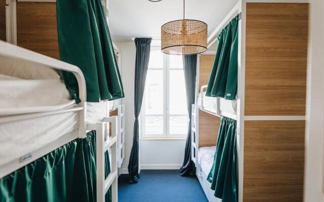 Les Chouettes Hostel