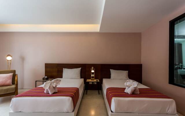 Moxi Boutique Hotel