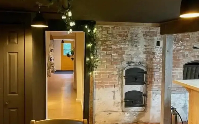 Jaune Hôtel Boutique