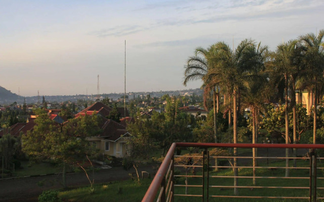 Villa Sophia Cimacan Puncak