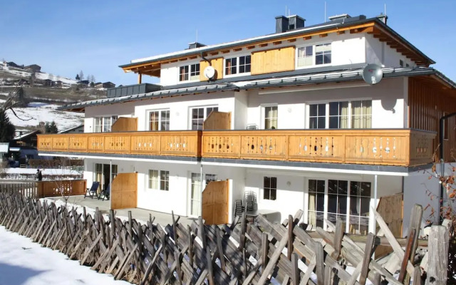 Apartment in Kaprun Near ski Lift