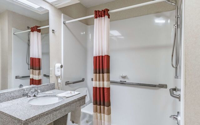 Clarion Pointe Hinesville near Fort Stewart