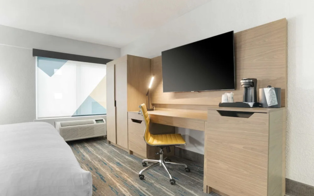 Best Western Plus Mobile Inn & Suites