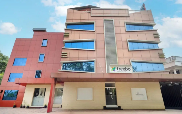 Treebo Trend Thoduvas Star Plaza