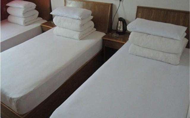 Xinmeng Hotel — hotel in Zongyang