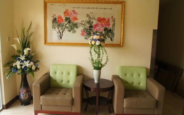 Green Leaf Hotel