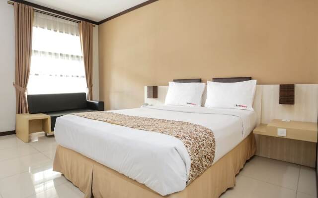 RedDoorz Plus near Farmhouse Lembang