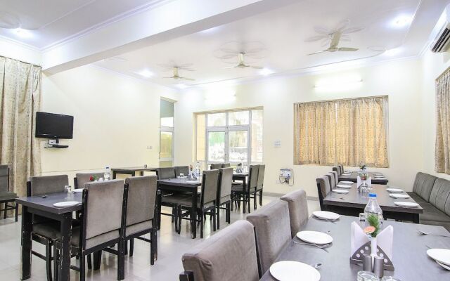 OYO 16897 Hotel Shubham Continental