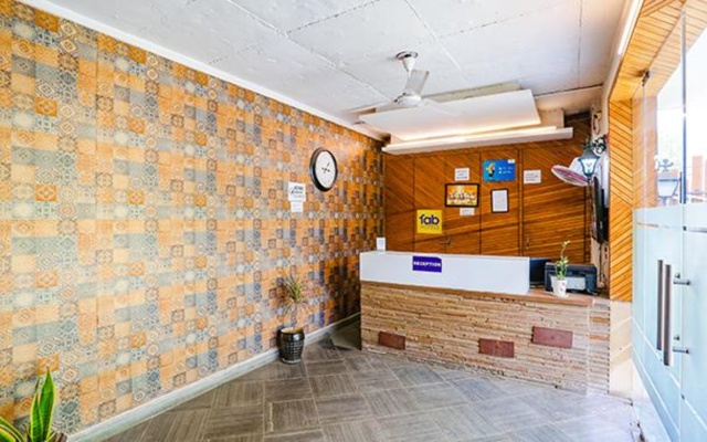 FabHotel Premium Nest