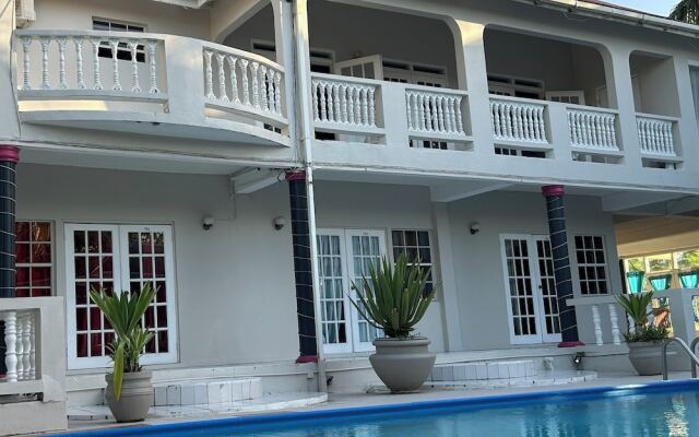 Bay Heights Bed and Breakfast