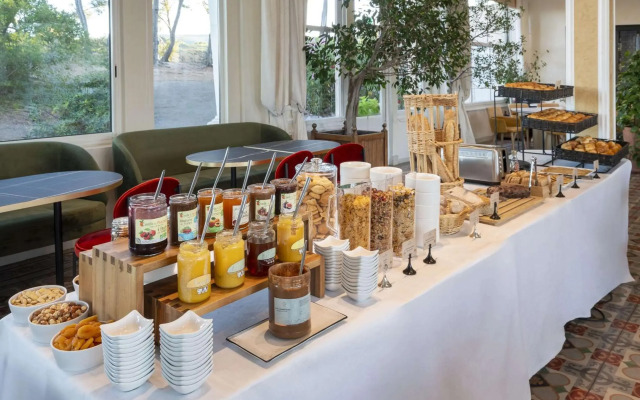 Grand Hotel Des Lecques, BW Signature Collection