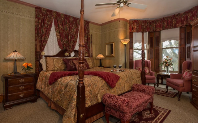 Sutherland House Victorian Bed & Breakfast