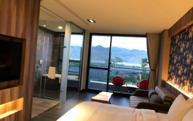 Tan Villa