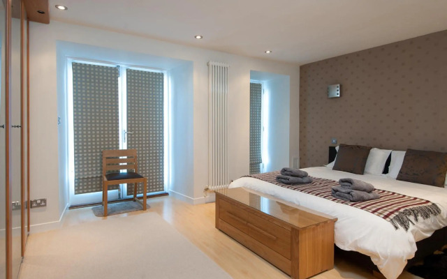 The York Place Residence