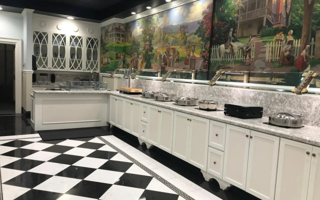 Hotel Roanoke & Conference Ctr, Curio Collection by Hilton