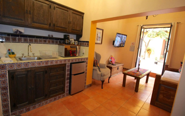 Casa Mia Suites