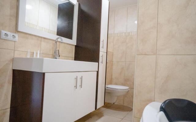 Caribbean Dream Garden View Condo Suite 7