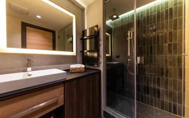Woodside Residences by Vedrana