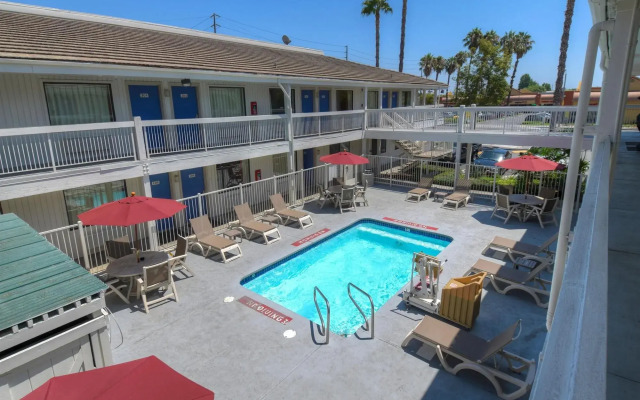 Motel 6 Santa Ana, CA