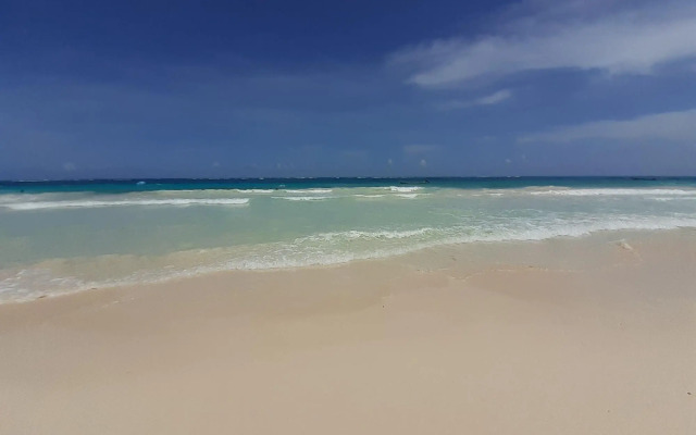 Playa Las Palmas Glamping Tulum