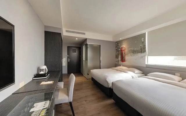 River inn Zili