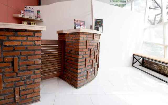 Mira Inn Kayoon Surabaya City Center