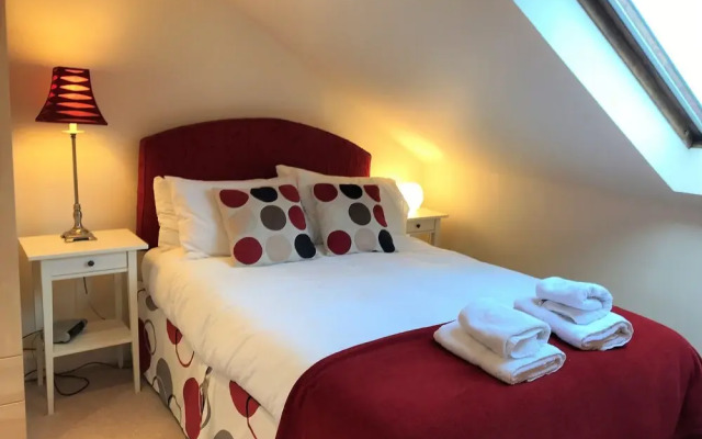 Crown Circus Apartment