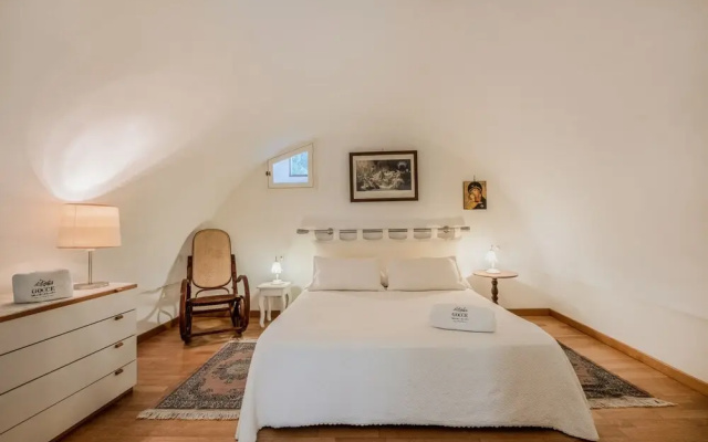 White Arches Home
