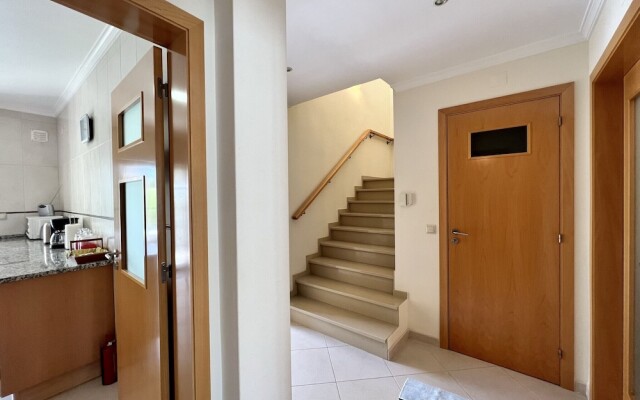 Pêra Brightness Villa by Homing