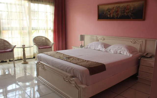 Mandalawangi Hotel